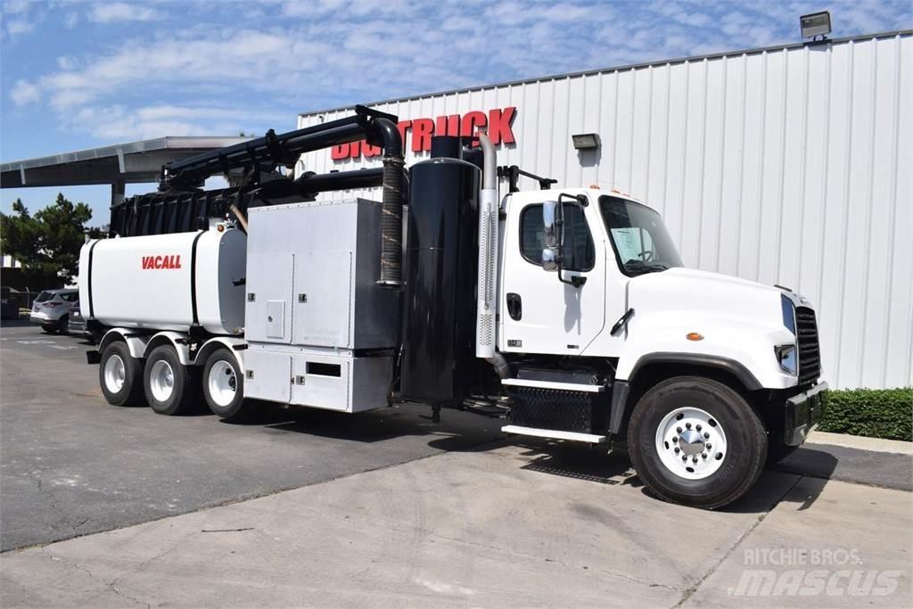 Freightliner 114SD Tank Trucks