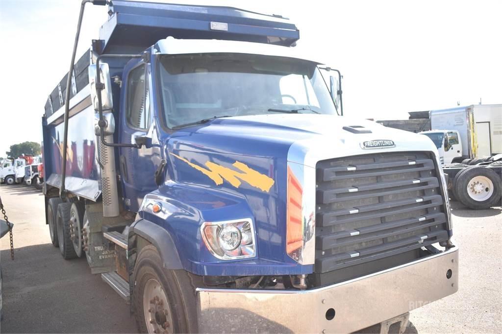 Freightliner 114SD Dump Trucks