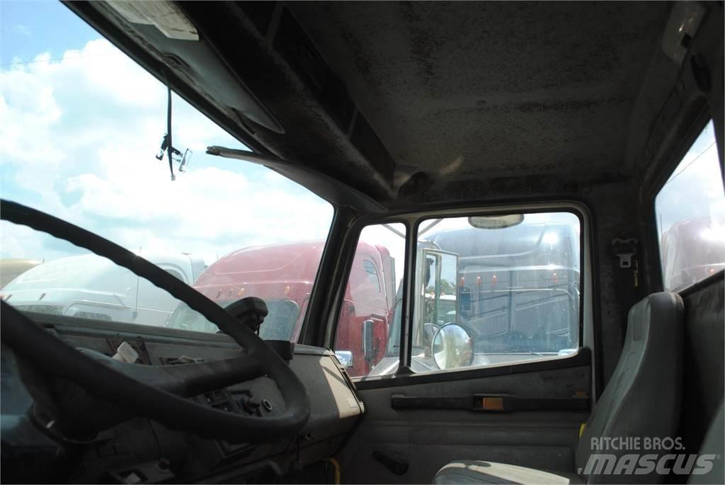 Freightliner FL70 Boom / Crane / Bucket Trucks