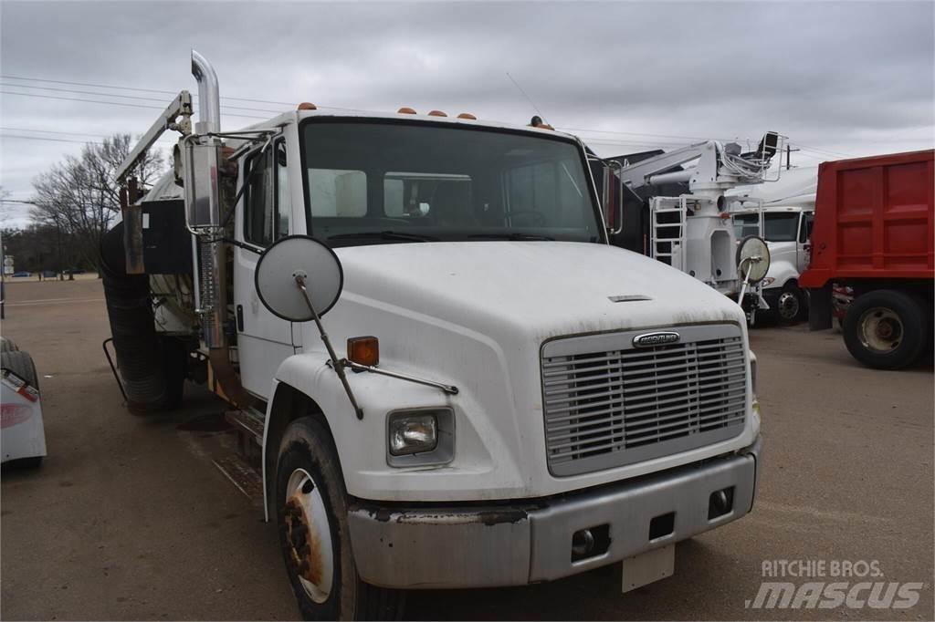 Freightliner FL70 Tank Trucks