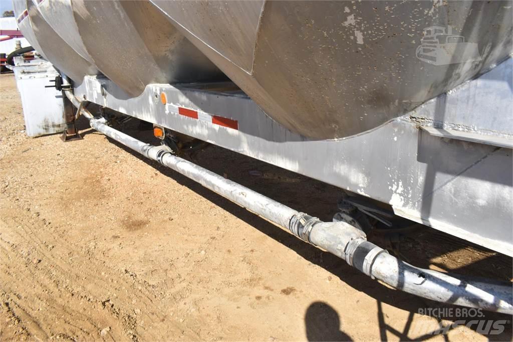 Fruehauf  Tank Trailers