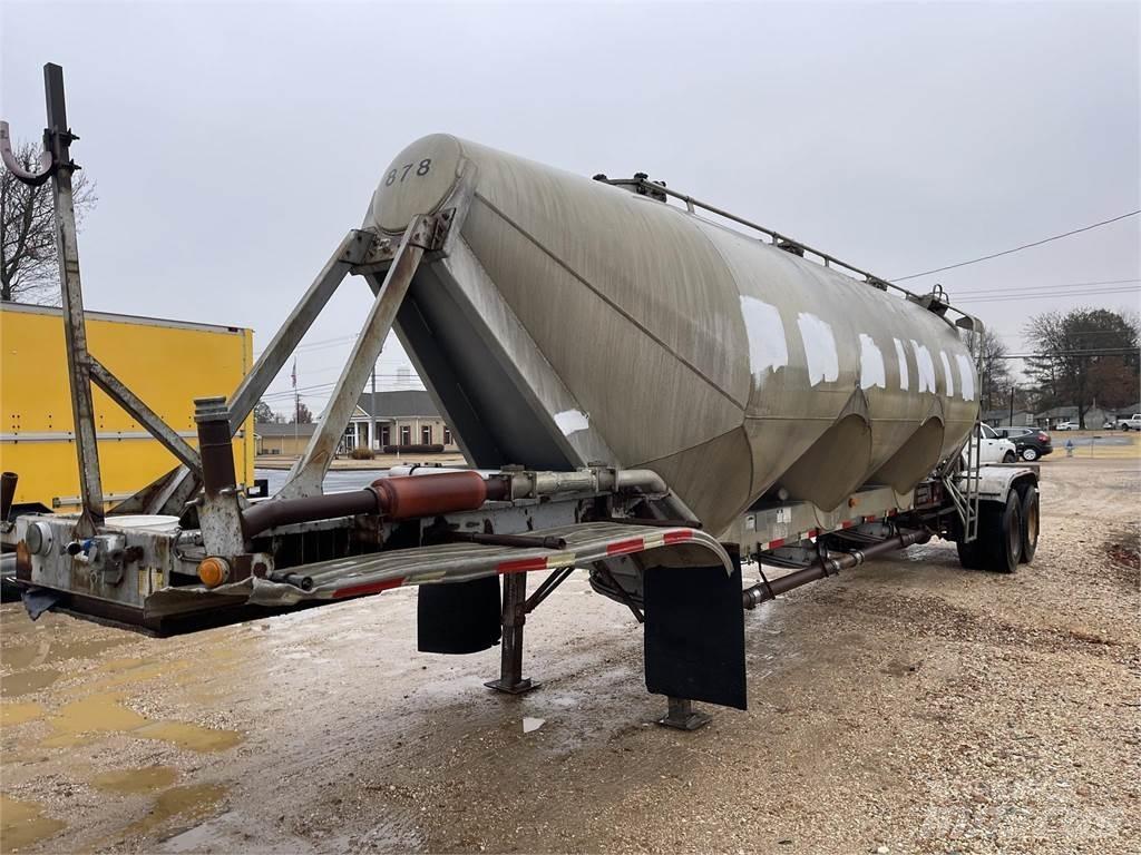 Fruehauf  Tank Trailers