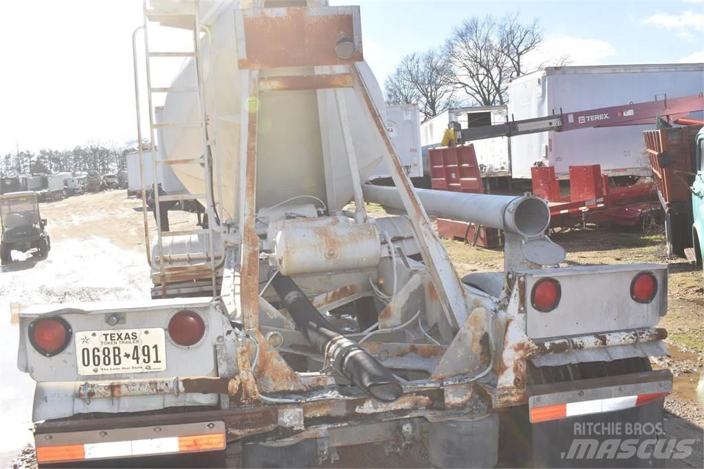 Fruehauf  Tank Trailers