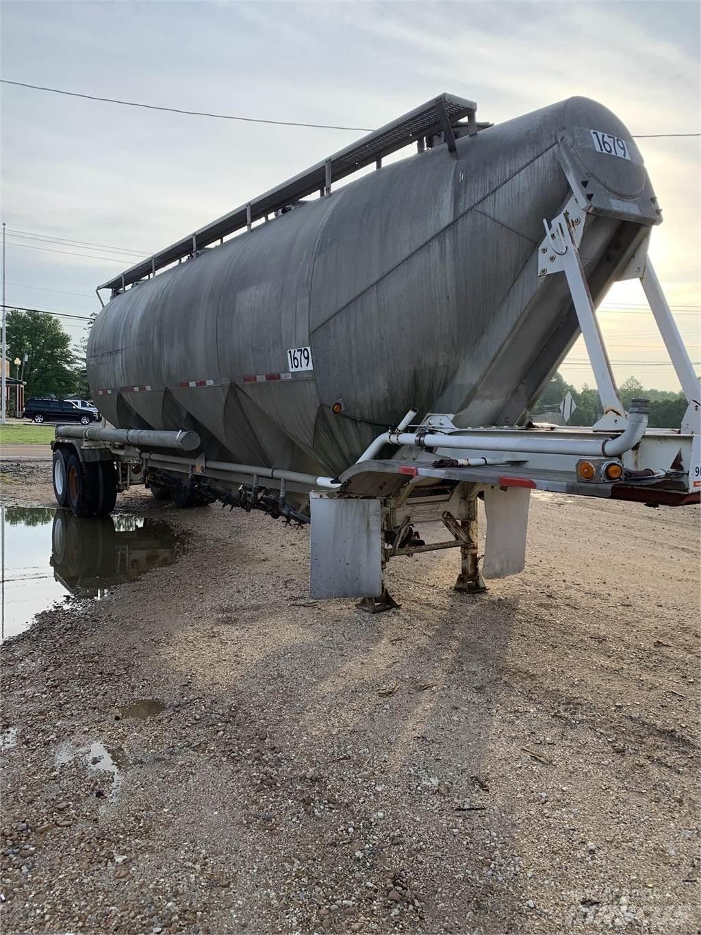 Fruehauf  Tank Trailers