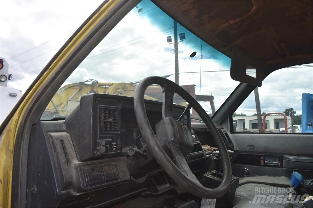GMC TOPKICK C6500 Dump Trucks