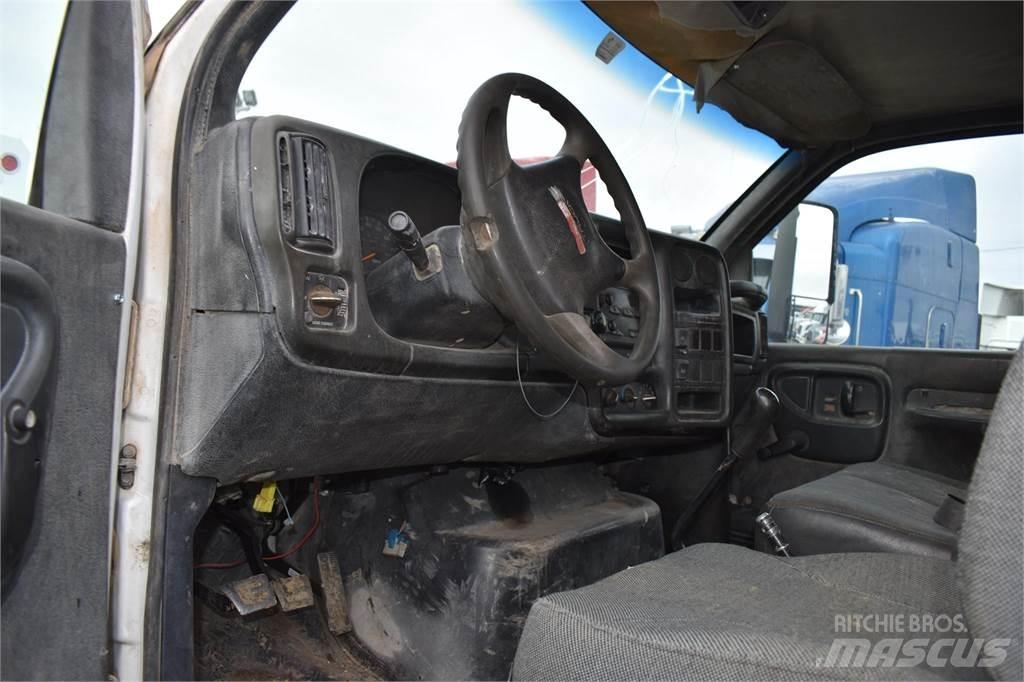 GMC TOPKICK C6500 Tank Trucks