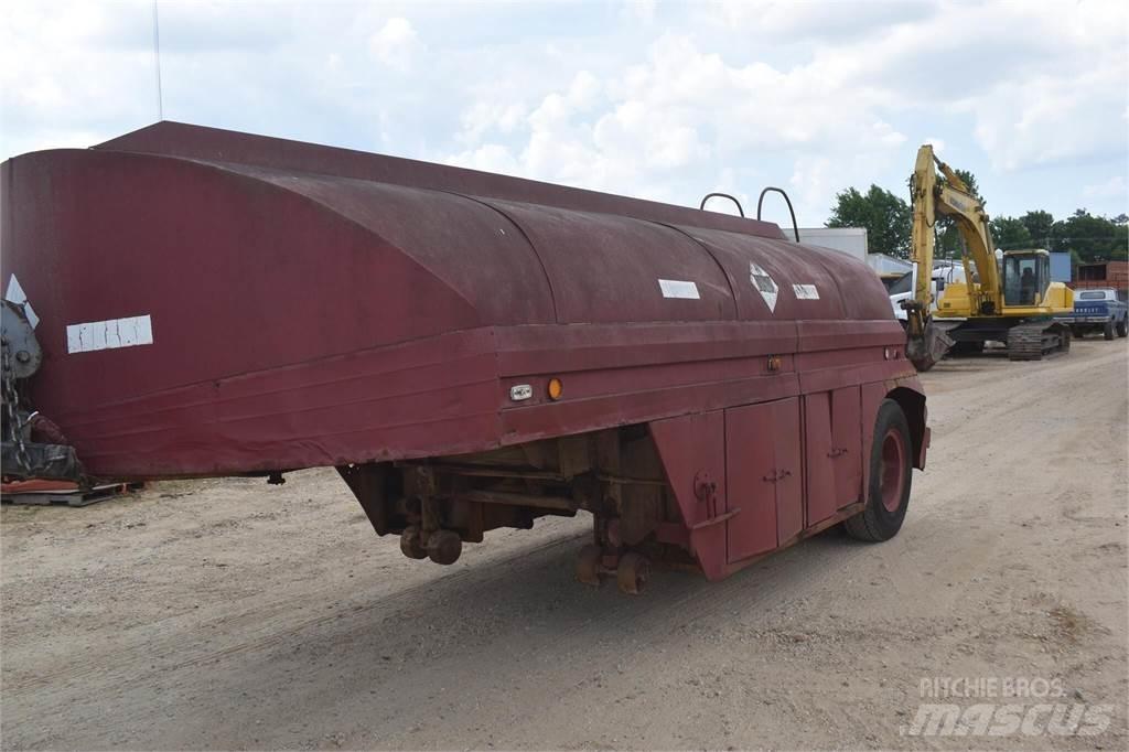 Heil  Tank Trailers
