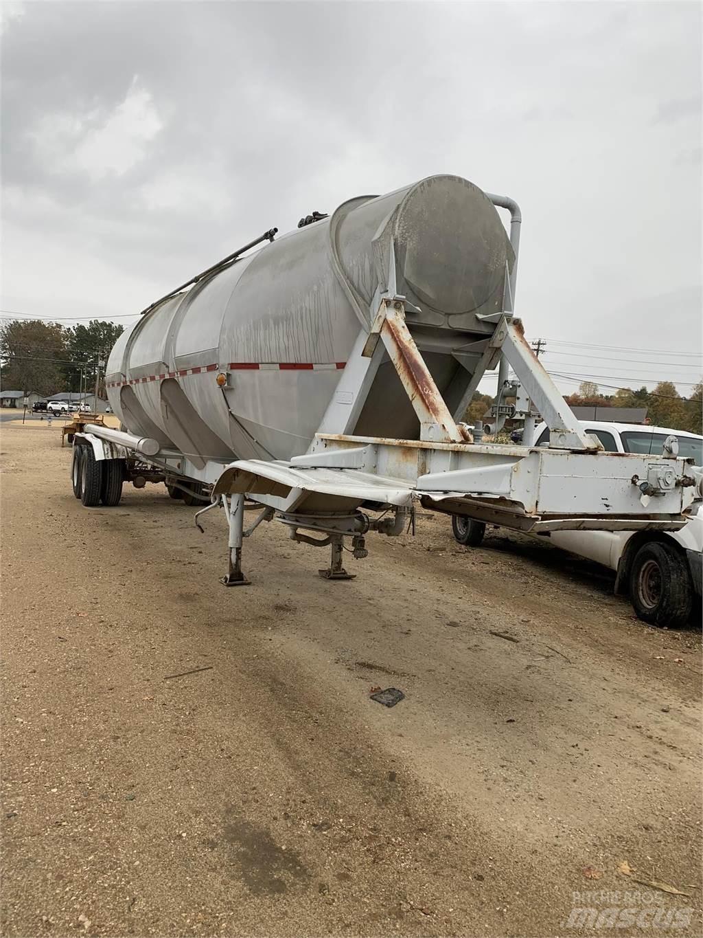 Heil  Tank Trailers