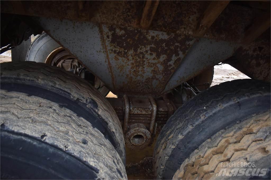 Hilbilt  Dump Trailers