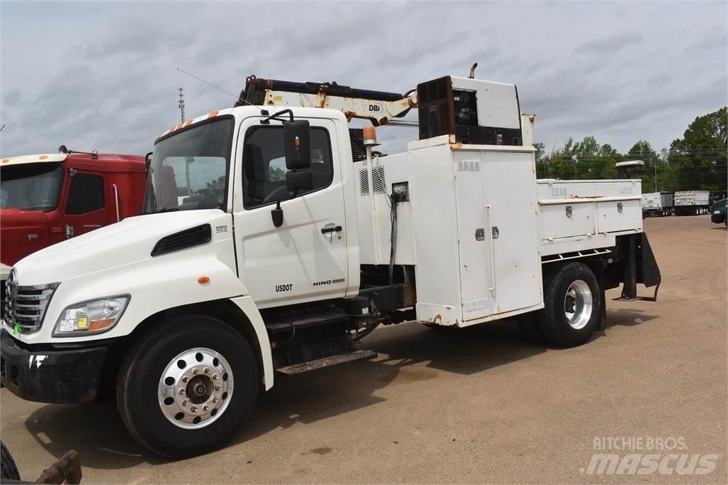 Hino 338 Work Trucks / Municipal