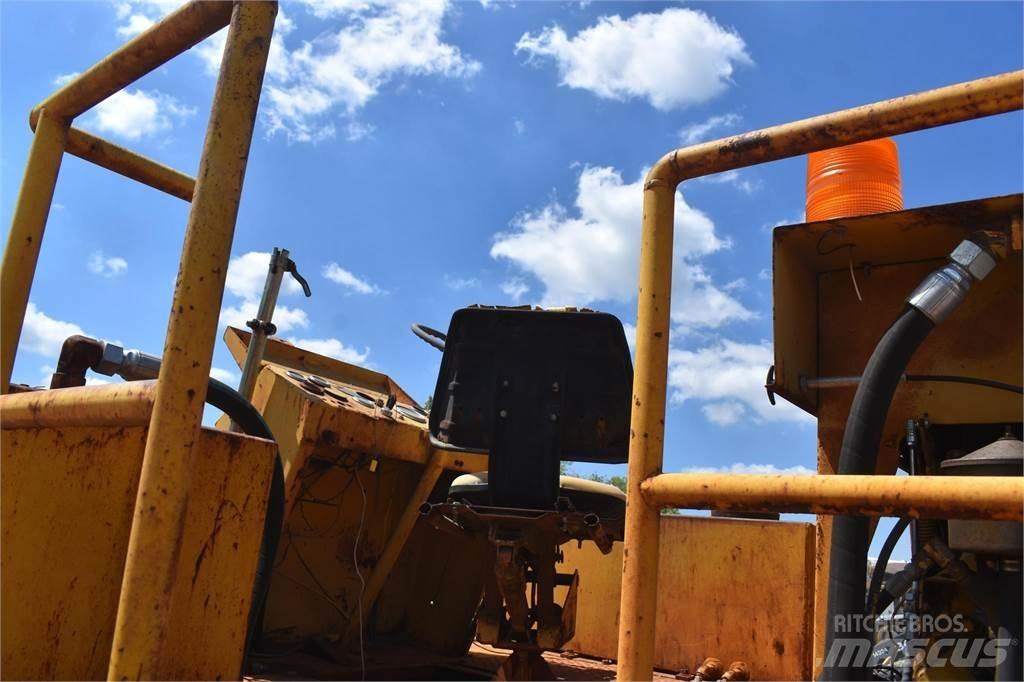 Ingram 9-6000 Pneumatic tired rollers