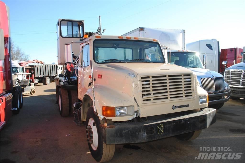 International 4700 Boom / Crane / Bucket Trucks