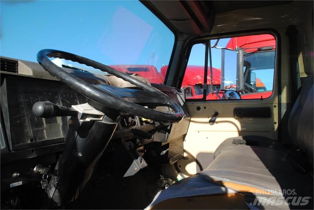 International 4700 Boom / Crane / Bucket Trucks