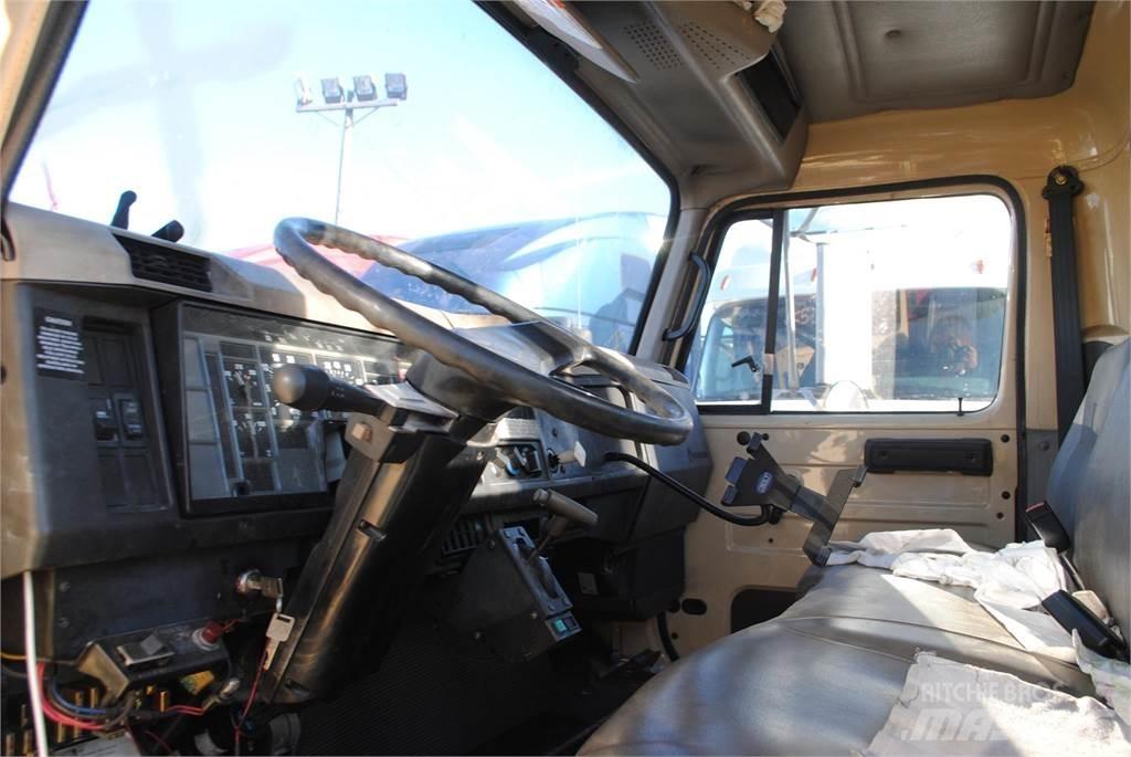 International 4700 Boom / Crane / Bucket Trucks