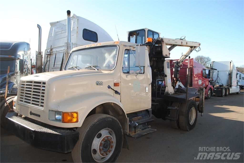 International 4700 Boom / Crane / Bucket Trucks