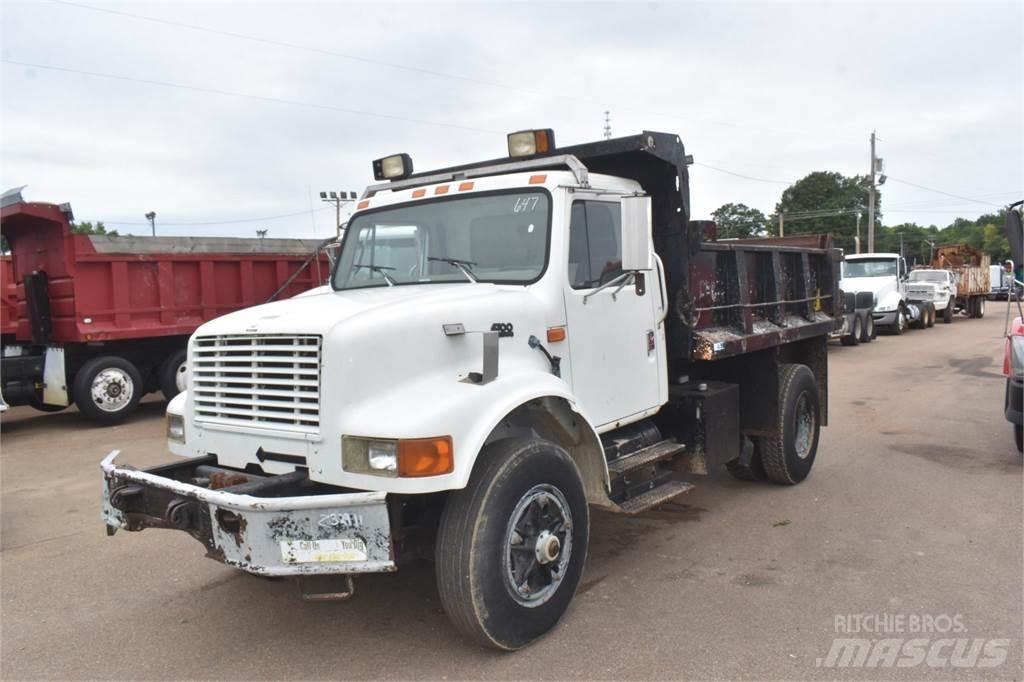 International 4700 Dump Trucks