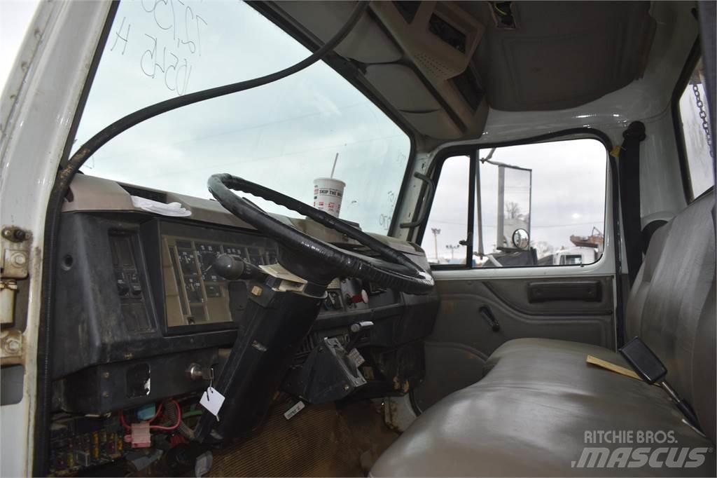 International 4700 Work Trucks / Municipal