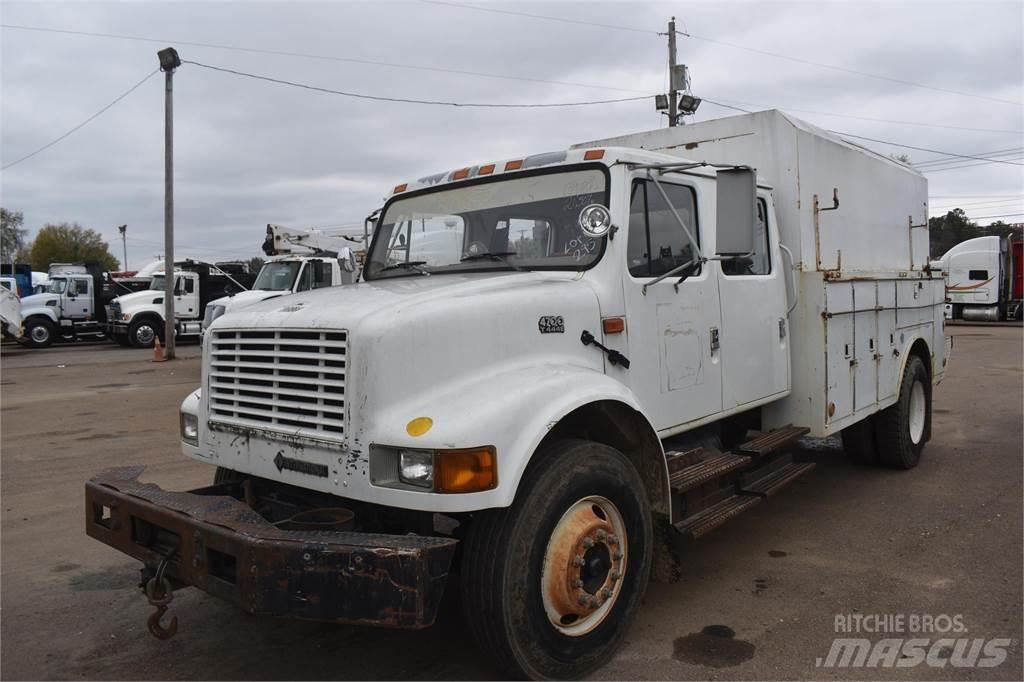 International 4700 Work Trucks / Municipal