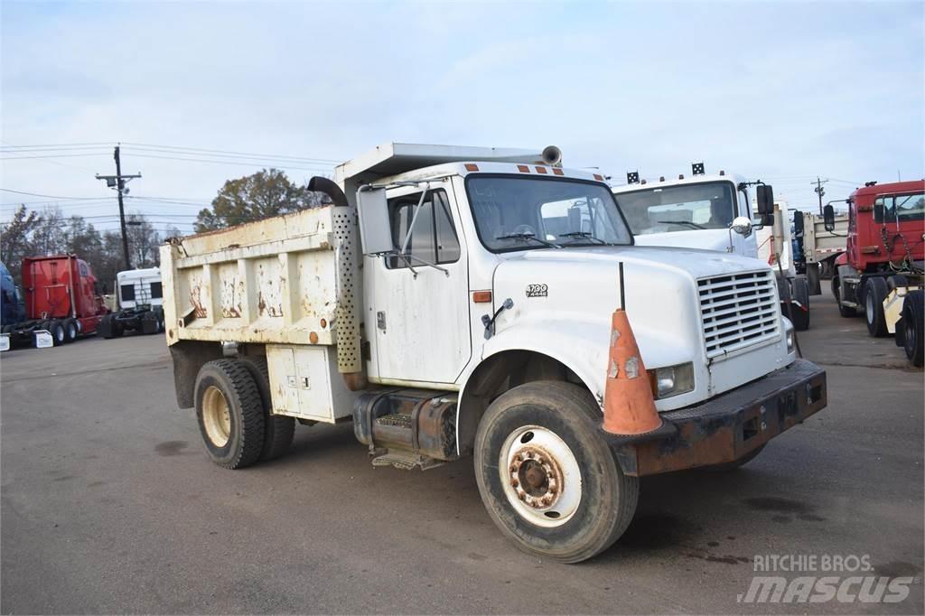 International 4700 Dump Trucks