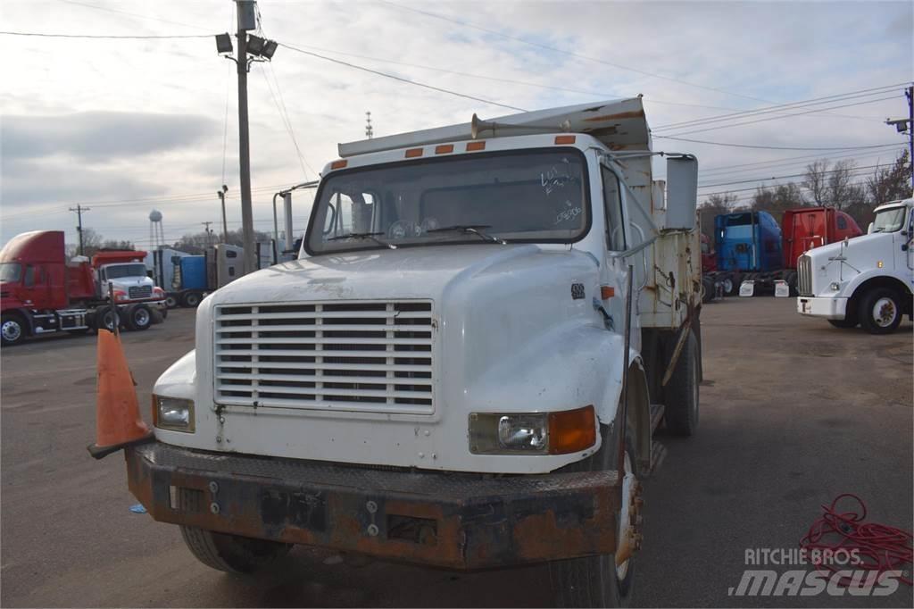 International 4700 Dump Trucks