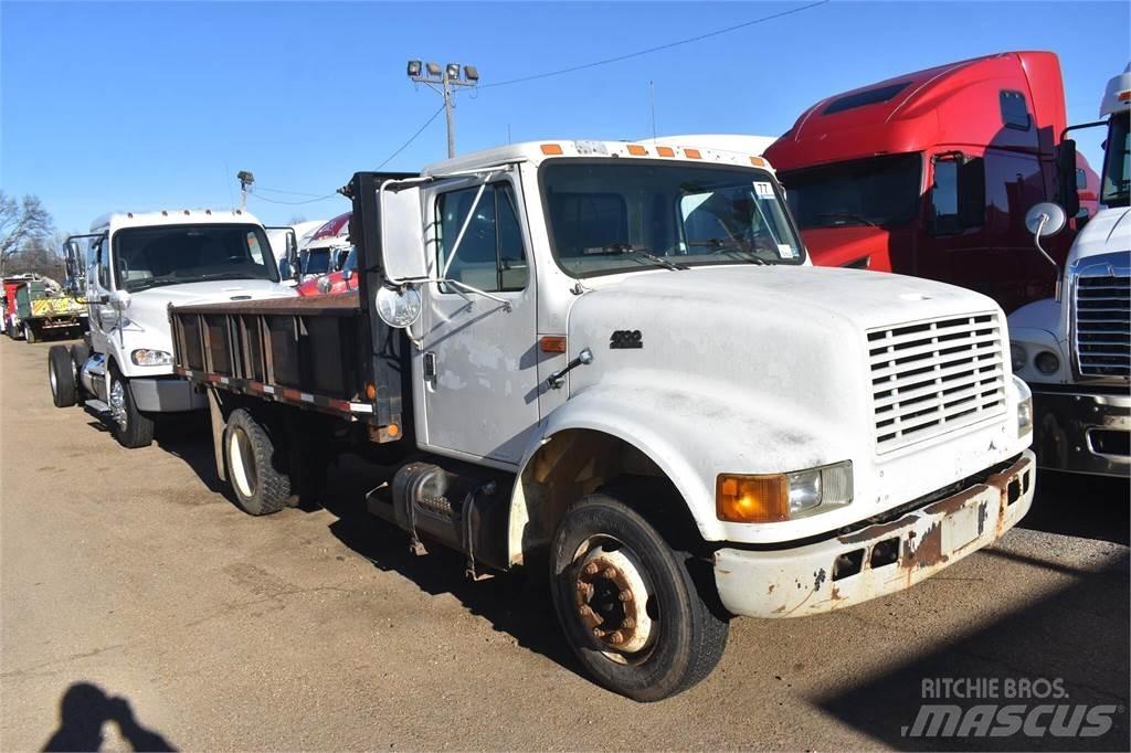 International 4700 Dump Trucks