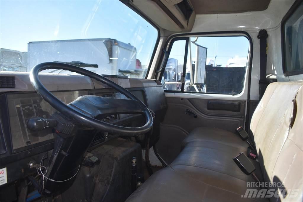 International 4700 Dump Trucks