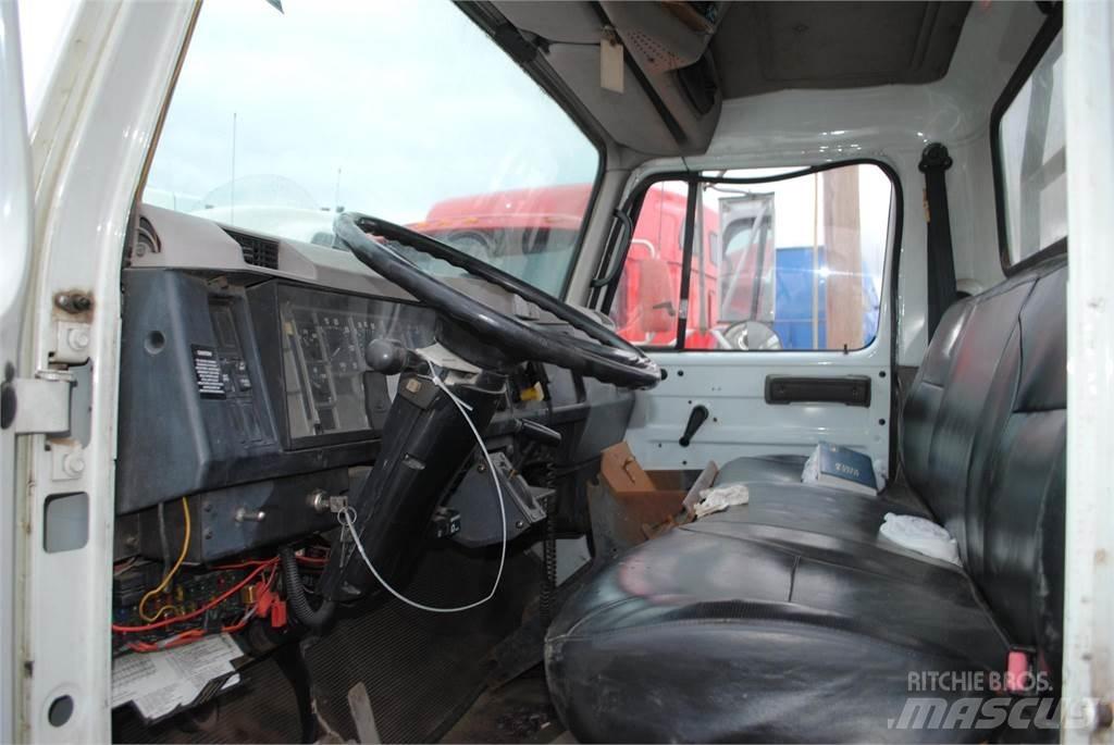 International 4700 Boom / Crane / Bucket Trucks