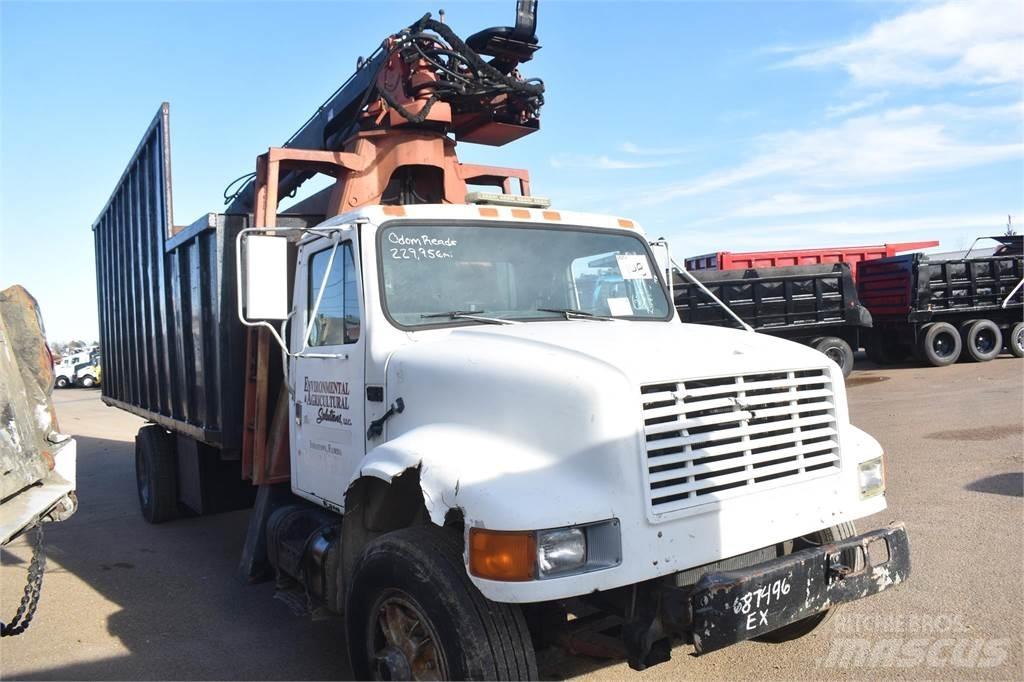 International 4900 Boom / Crane / Bucket Trucks