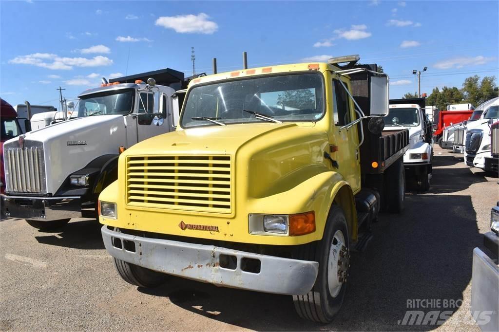 International 4900 Dump Trucks