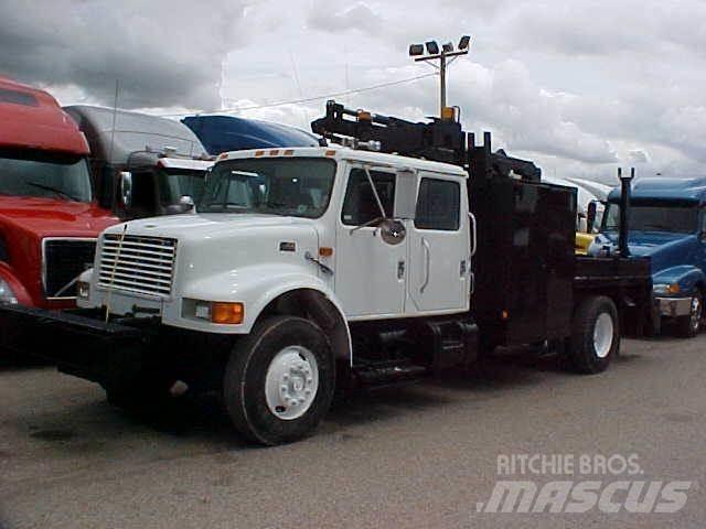 International 4900 Work Trucks / Municipal