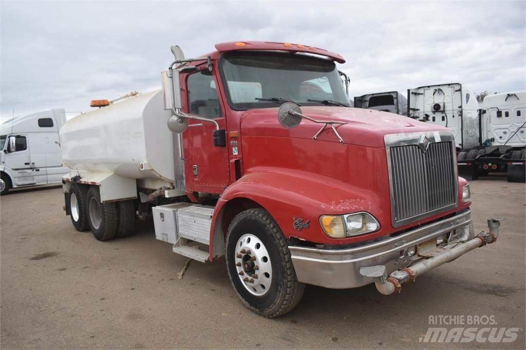 International 9200 Tank Trucks