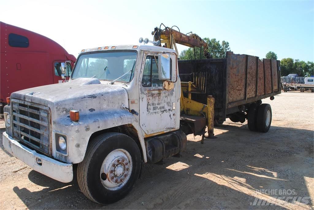 International S1900 Boom / Crane / Bucket Trucks