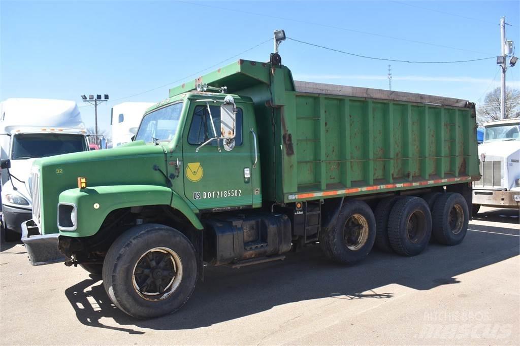 International S2600 Dump Trucks