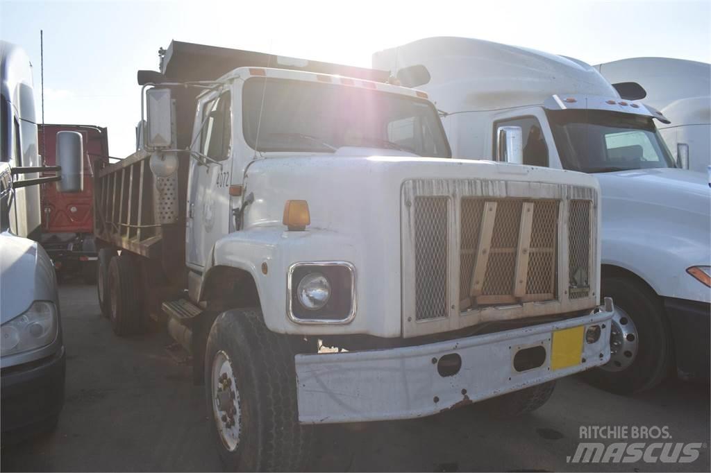 International S2600 Dump Trucks