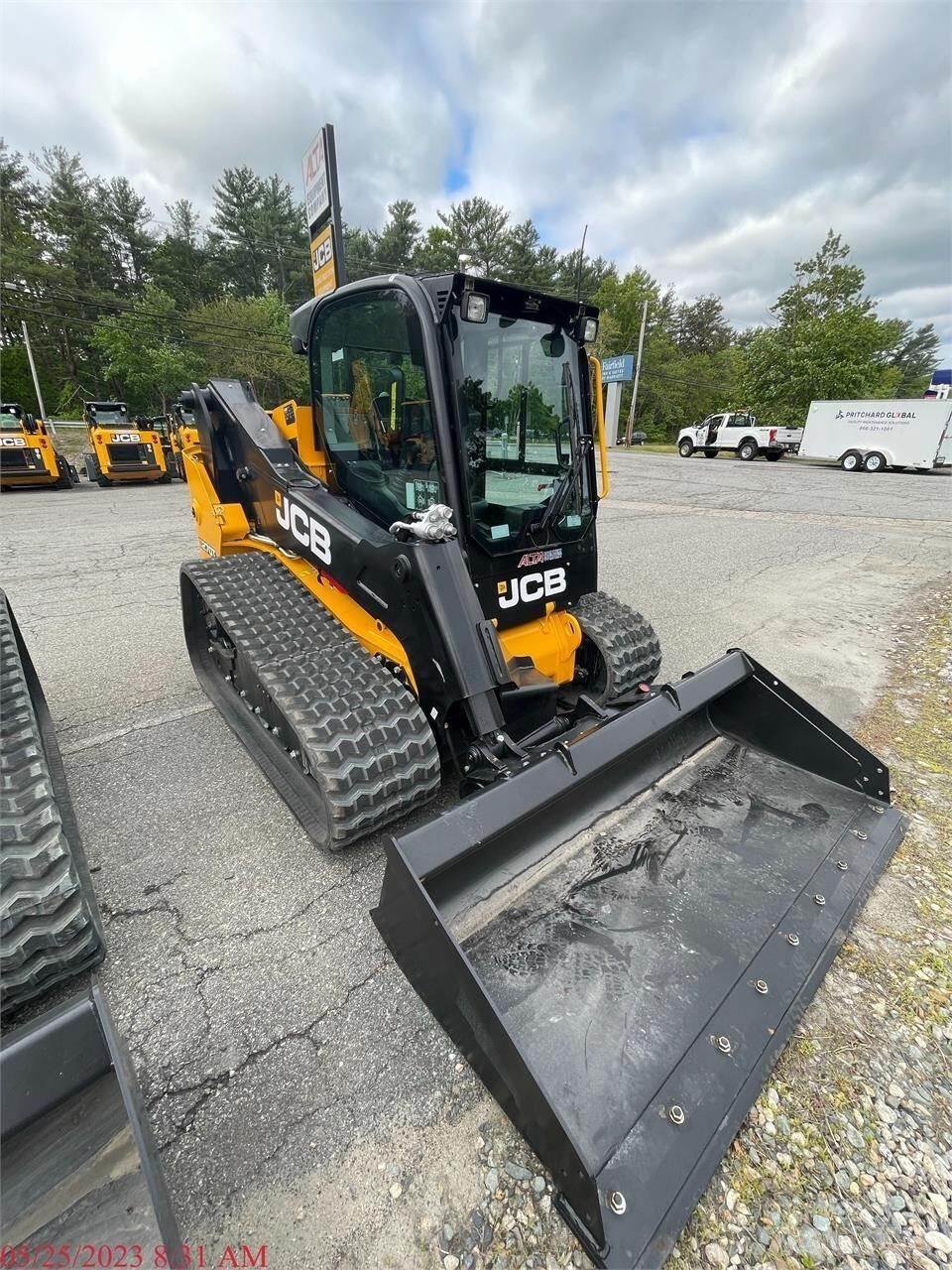 JCB 270T Skid Steer Loaders
