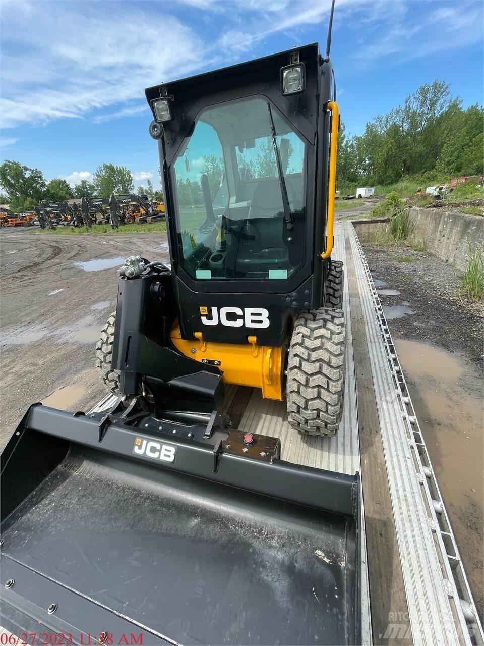 JCB 300 Skid Steer Loaders