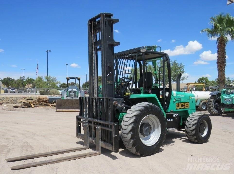JCB 930 Rough Terrain Trucks