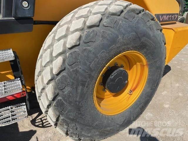 JCB VM117PD Landfill compactors