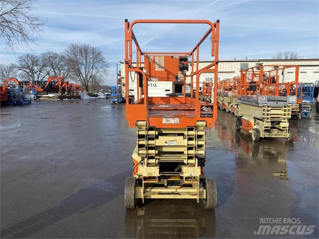 JLG 2646ES Scissor Lifts
