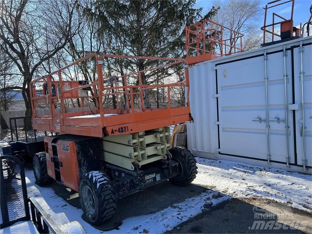 JLG 330LRT Scissor Lifts