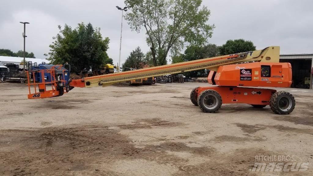 JLG 800S Telescopic boom lifts
