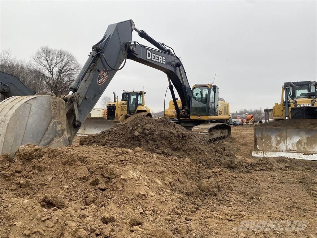 John Deere 350D LC Crawler Excavators