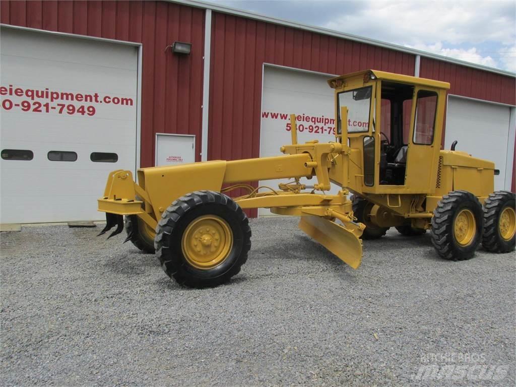 John Deere 570 Motor Graders