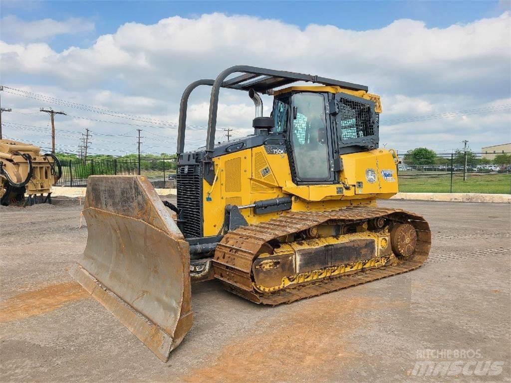 John Deere 750K LGP Crawler dozers