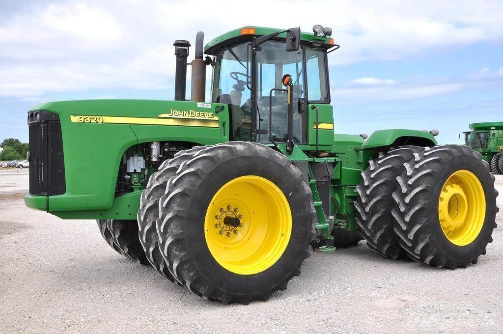 John Deere 9320 Tractors