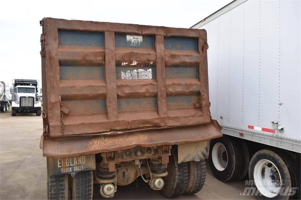 Kenworth T600 Dump Trucks