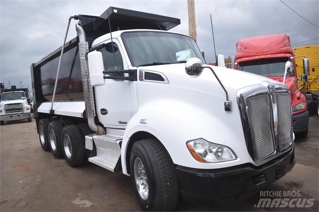 Kenworth T680 Dump Trucks