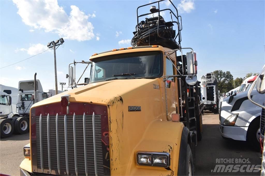 Kenworth T800 Boom / Crane / Bucket Trucks