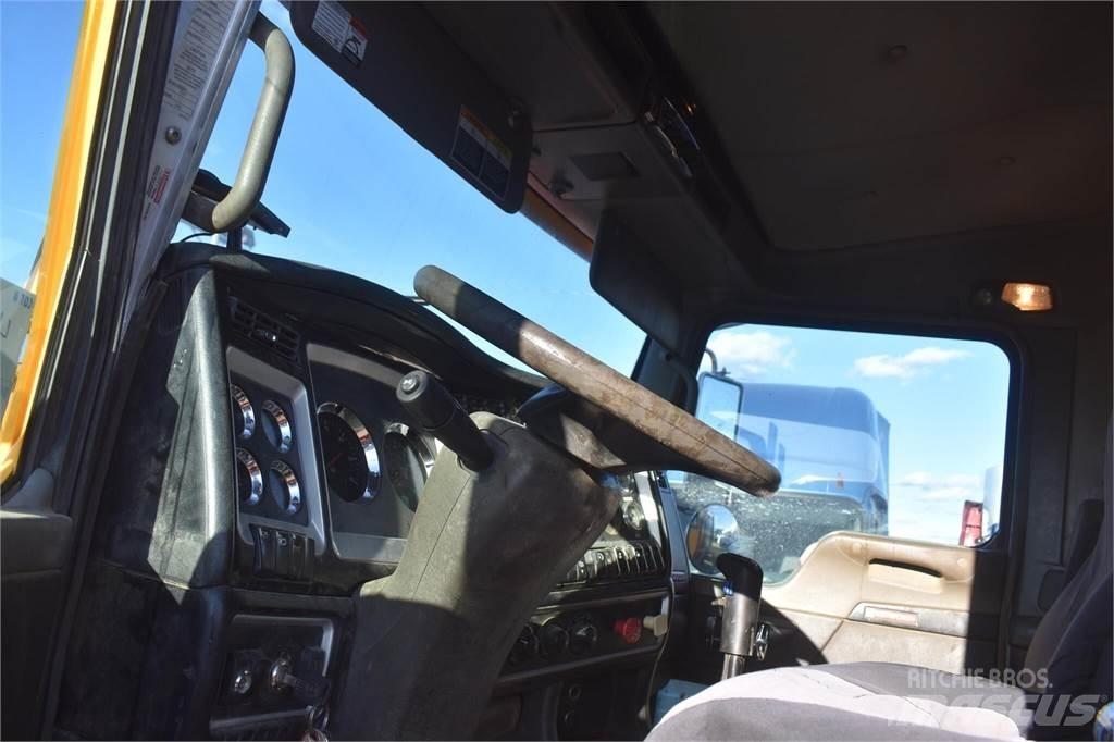 Kenworth T800 Boom / Crane / Bucket Trucks