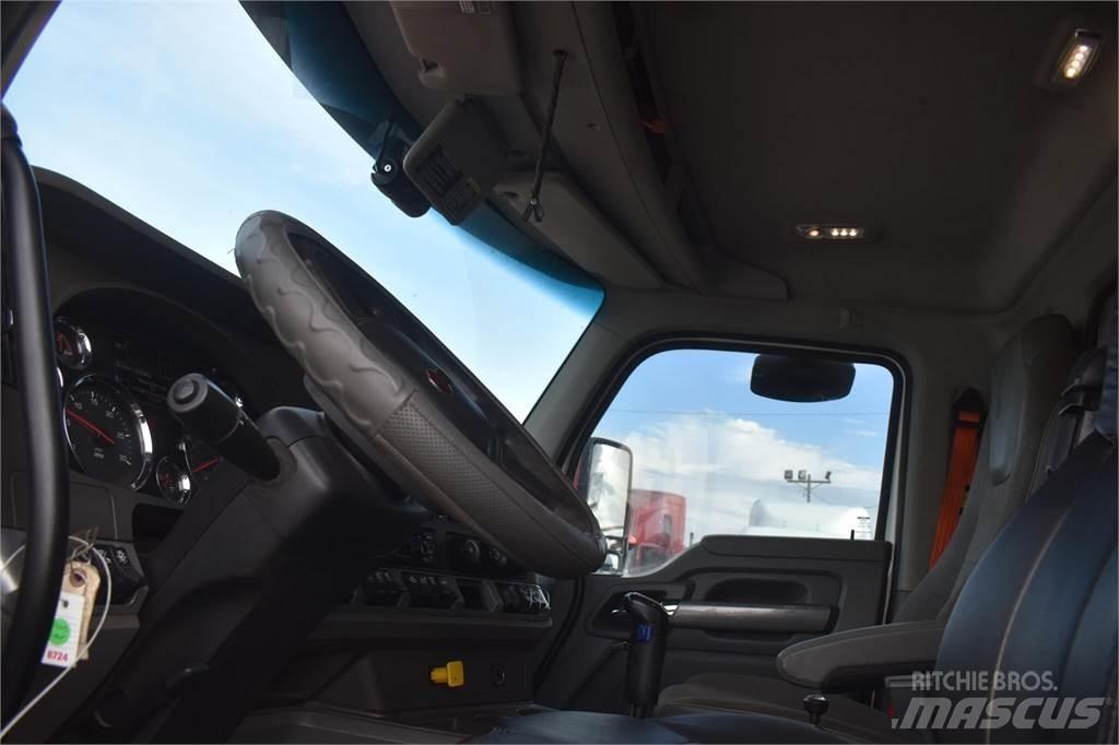 Kenworth T880 Dump Trucks